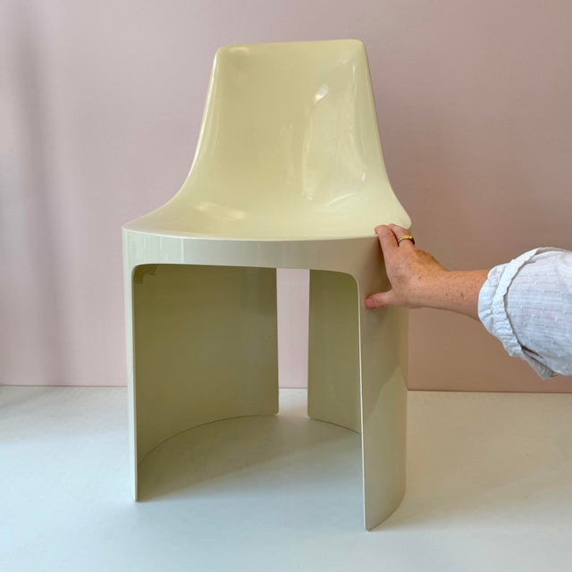 1970s Vintage 1970's "Umbo" Cream Plastic Stacking Chair Attributed to Kay Leroy Ruggles For Sale - Image 5 of 12