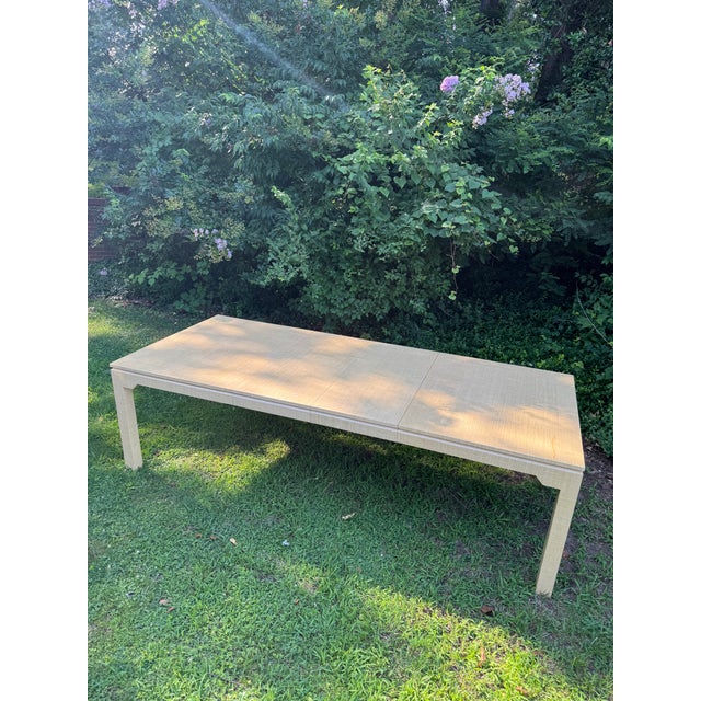 1970s Vintage Mid Century Lacquered Grasscloth Dining Table With Extension Leaves For Sale - Image 5 of 9