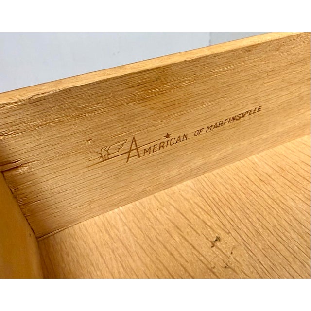 Brown Mid Century Modern Walnut & Rosewood Credenza / Hutch by American of Martinsville For Sale - Image 8 of 12