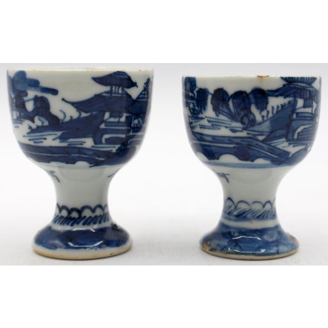 Early 19th Century Early 19th Century Chinese Export Blue Canton Pair of Egg Cups For Sale - Image 5 of 9