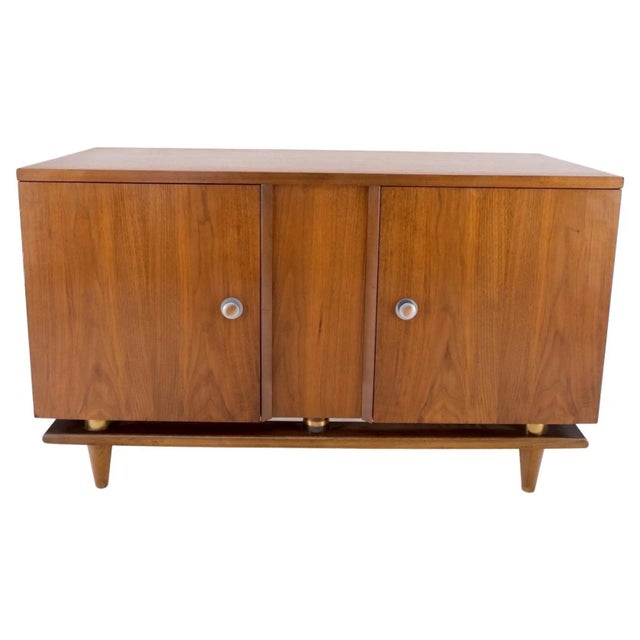 Mid-Century Modern Walnut Two Doors Floating Base Small Petit Credenza For Sale - Image 13 of 13