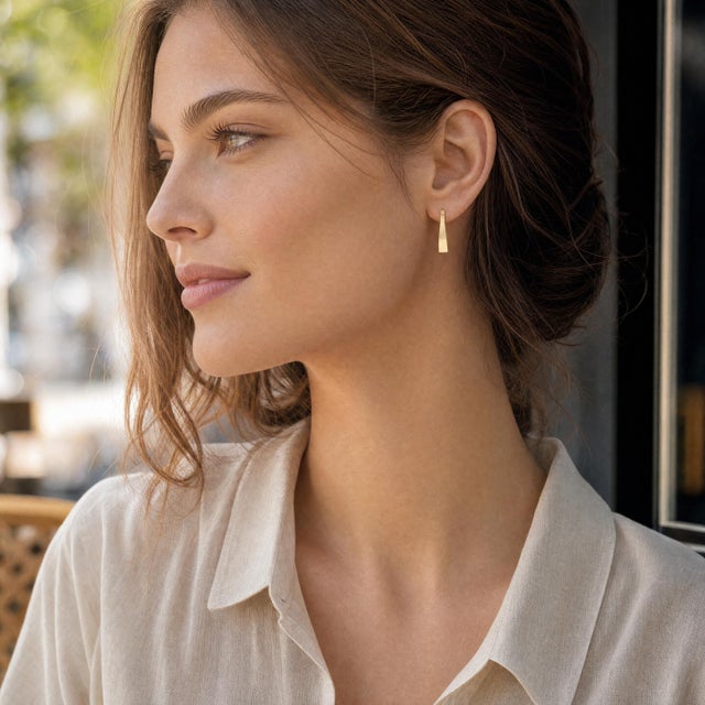Late 20th Century 18k Yellow Gold Textured J-Hoop Earrings, A Pair For Sale - Image 4 of 4