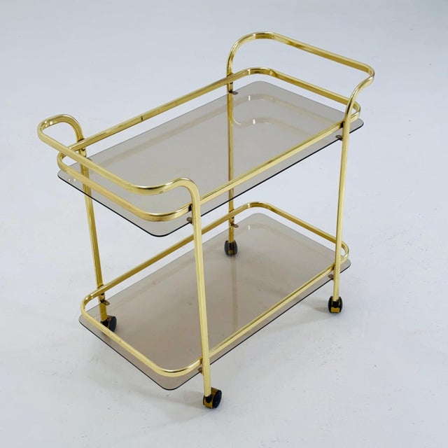 Contemporary Hollywood Regency Martini Serving Bar Cart, 1950s For Sale - Image 3 of 11