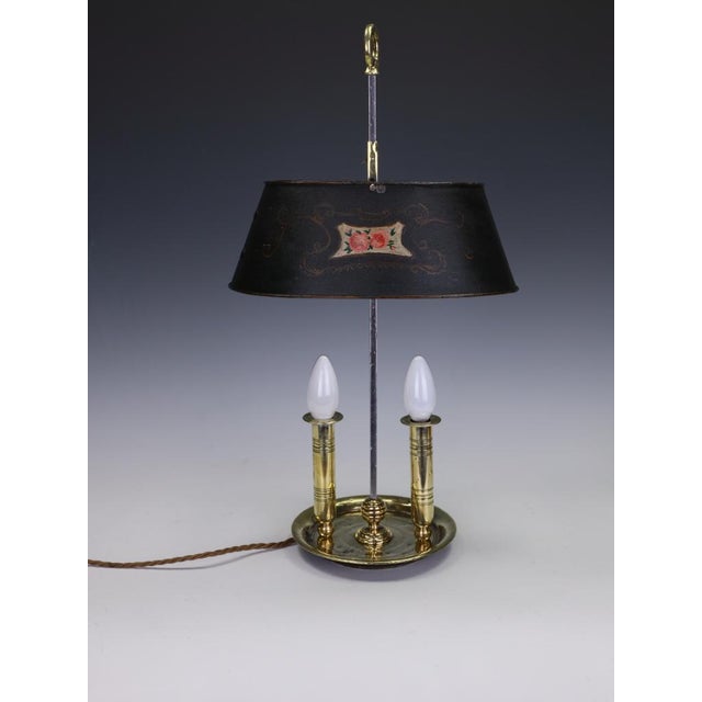 Antique French Brass Two-Light Bouillotte Lamp with Tôle Shade, 1850 For Sale - Image 6 of 18