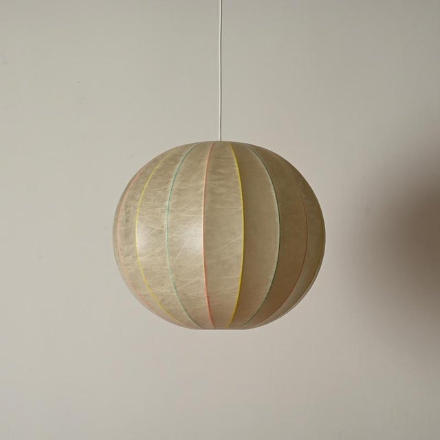 Large Mid-Century Modern Beige Round Cocoon Pendant Light by Achille Castiglioni for Hille, Italy, 1960s For Sale - Image 10 of 12