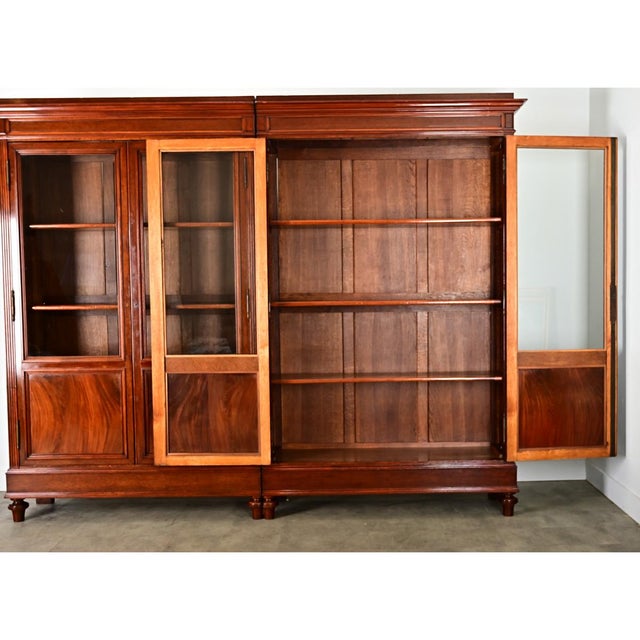 French 19th Century Mahogany Louis XVI Style Bibliotheque For Sale - Image 4 of 15