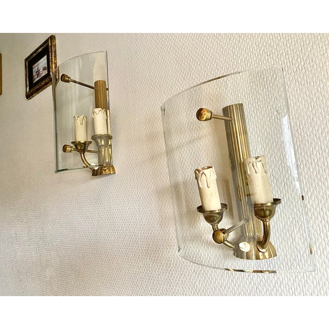 Vintage Art Deco Brass Lamps with Curved Glass Shades, 1970s, Set of 2 For Sale - Image 3 of 8