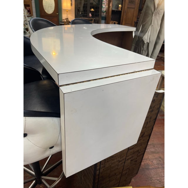 Mid 20th Century Hollywood Regency Tufted Four-Seat Swivel Bar With Matching Stools, 5 Pieces For Sale - Image 9 of 11