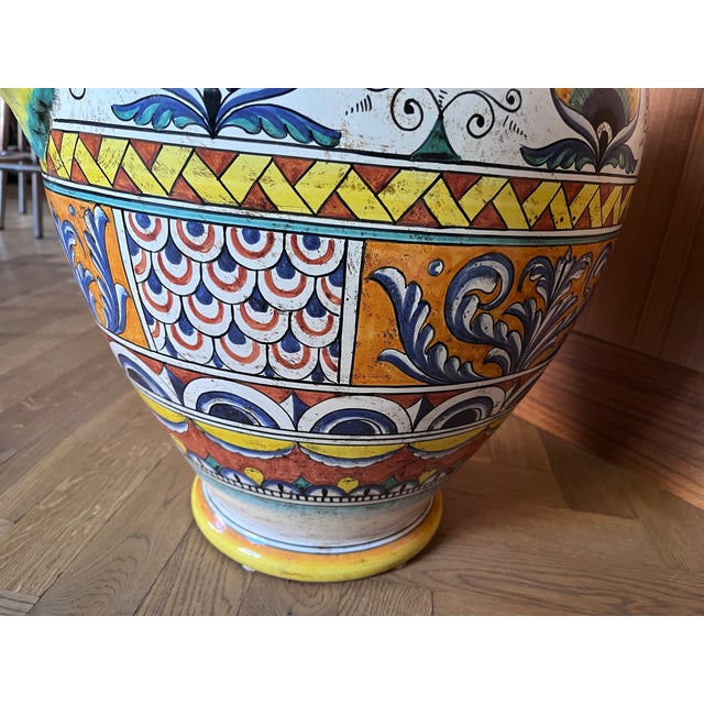 Traditional Late 20th Century Deruta Handmade, Hand Painted Vase/Umbrella Stand For Sale - Image 3 of 10