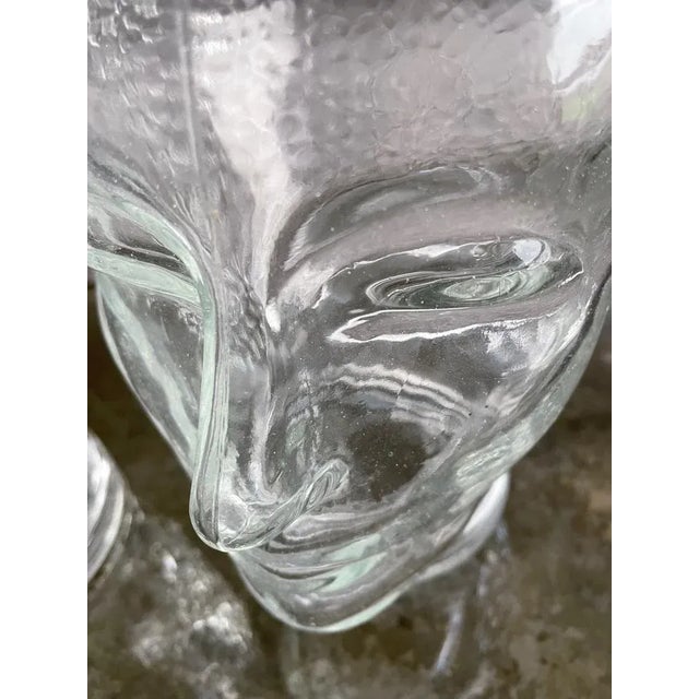 Heads in Molded Glass, Set of 2 For Sale - Image 4 of 6
