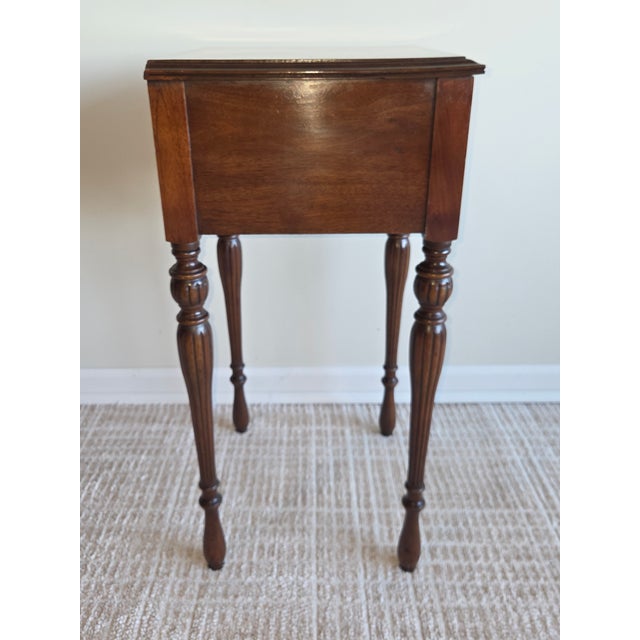 Early 20th Century Sheraton Style Mahogany One-Drawer Stand With Burlwood Drawer Front For Sale - Image 5 of 10