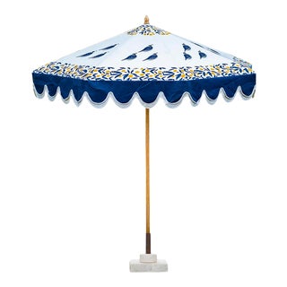 Qualia Blue & White Patio Umbrella For Sale