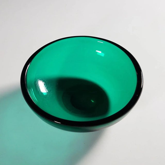 Small Dish in Green Glass, Venini Murano ca. 1930s A small glass dish in transparent green glass, most probably designed...