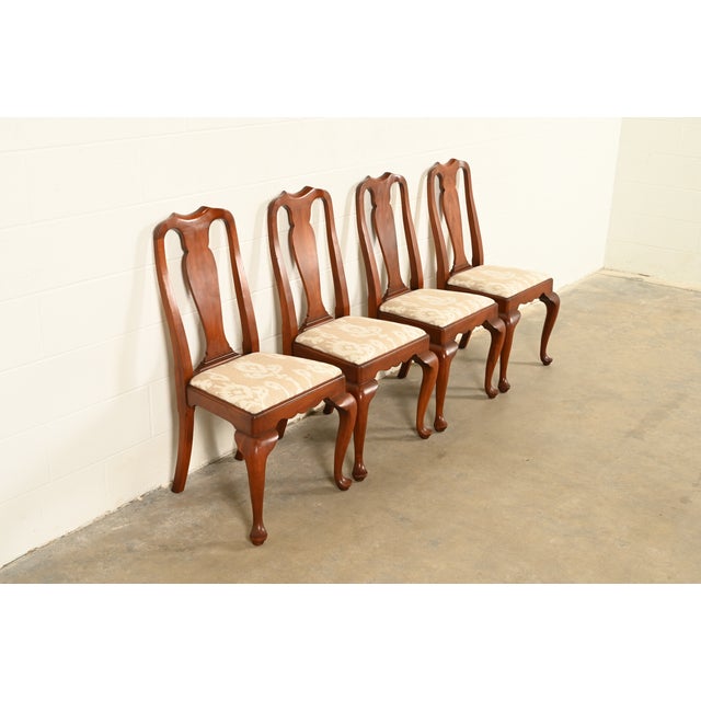 Henkel Harris Henkel Harris Queen Anne Solid Cherry Wood Dining Chairs | Set of Four For Sale - Image 4 of 15