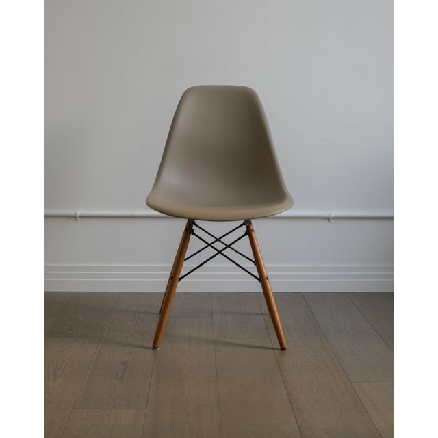 Wood Eames Dowel-Leg Molded Plastic Side Chairs for Herman Miller, 2015, Pair For Sale - Image 7 of 12