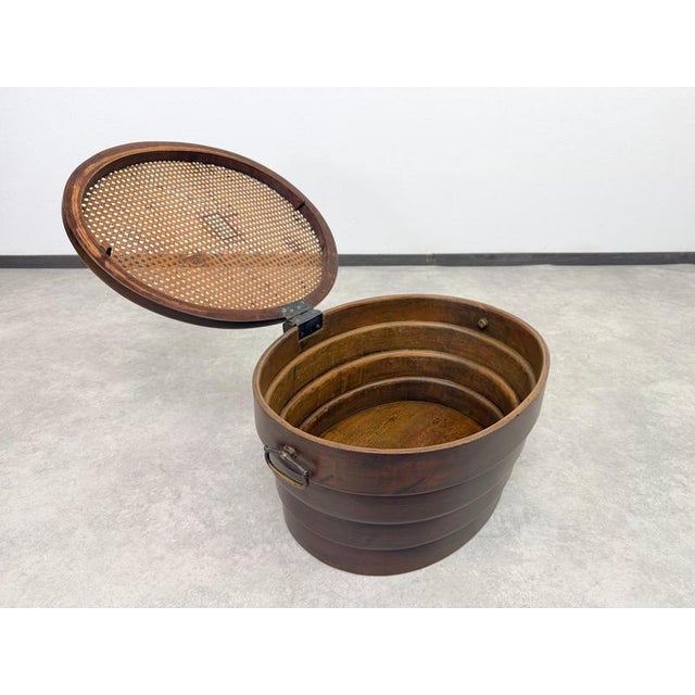 Antique Bentwood Laundry Basket with Rattan Lid from Gebrüder Thonet, 1895 For Sale - Image 10 of 14