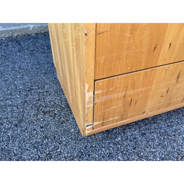 1970s Vintage 1970s Jack Cartright for Founders Furniture Light Elm Wood Small Dresser For Sale - Image 5 of 8