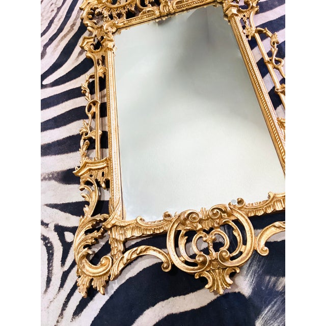 Vintage Italian Gold Gilt Pagoda Carved Wood Chinoiserie / Chinese Chippendale Wall Mirror For Sale - Image 4 of 17