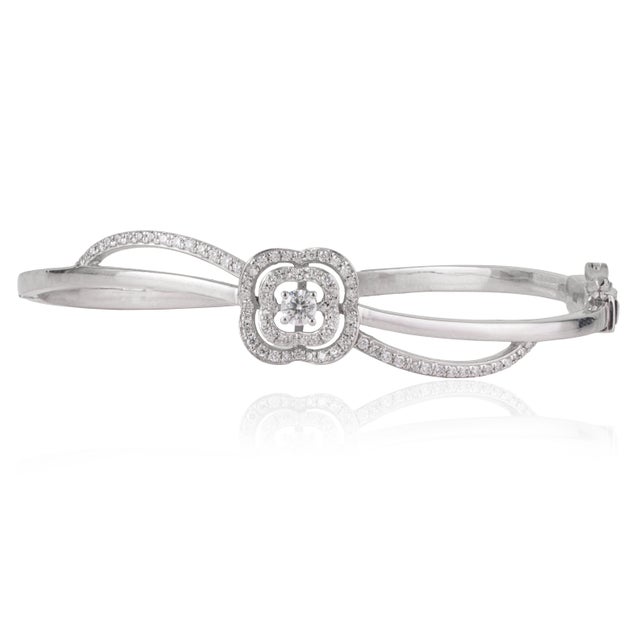 Contemporary Carat&Her Floral Halo Pavé Set Bangle Bracelet in 925 Silver - Wedding Gift For Sale - Image 3 of 12