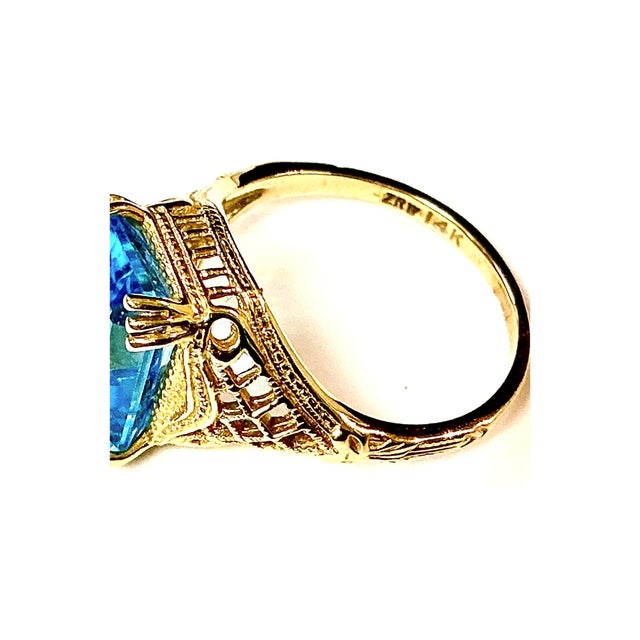 Late 20th Century Blue Topaz 14k Yellow Gold Ring For Sale - Image 5 of 6