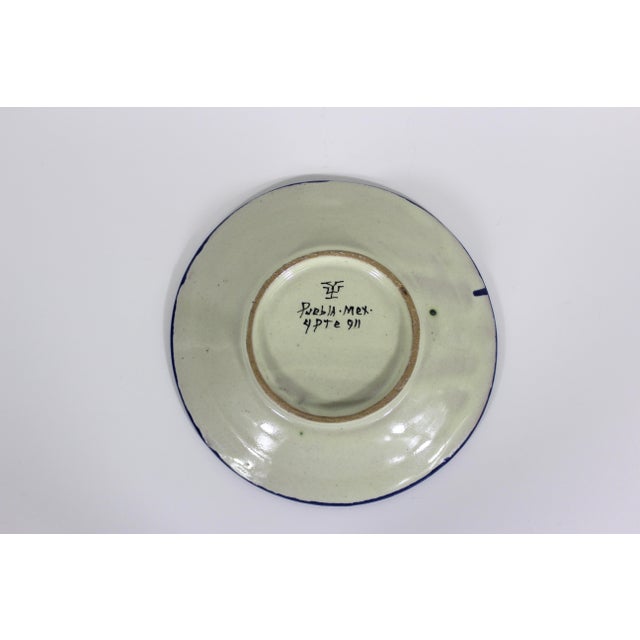 Vintage Ysauro Uriarte Puebla Talavera Mexican Folk Art Majolica Pottery Plate Blue and White Hallmark For Sale - Image 4 of 8