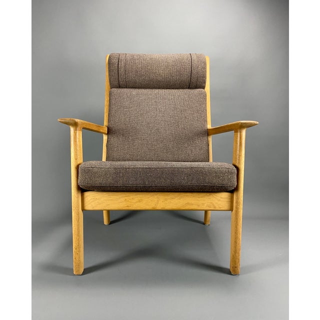 1990s Mid-Century Modern GE265 Armchair by Hans Wegner for Getama, Denmark, 1992 For Sale - Image 5 of 11