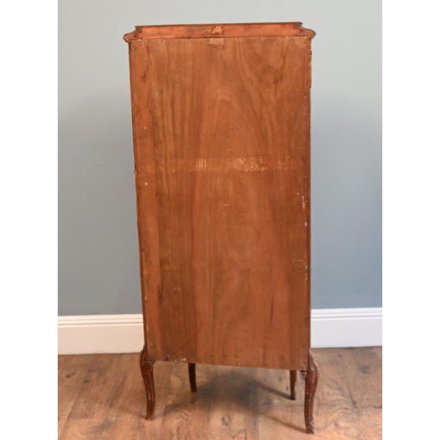 2000 - 2009 French Louis XV Revival Painted Display Cabinet, 1930 For Sale - Image 5 of 6