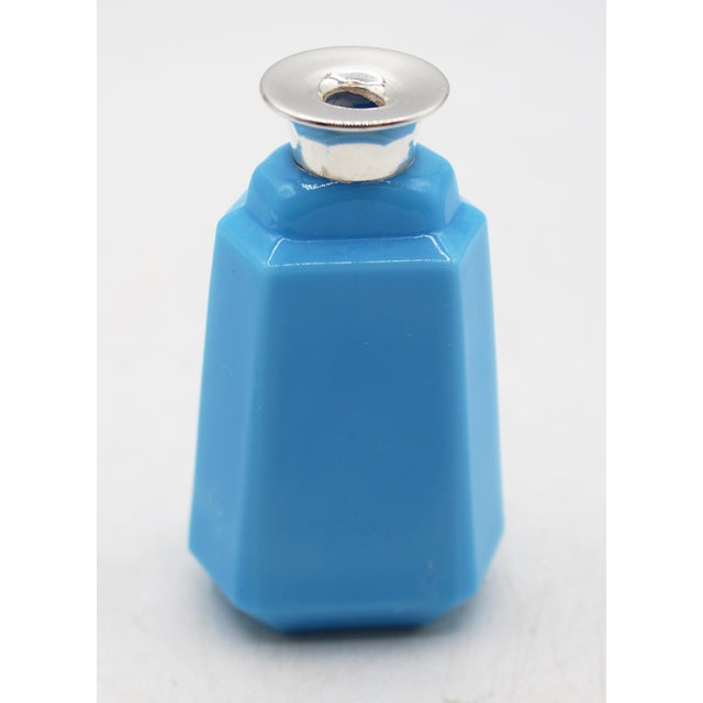 1920s Circa 1920s Art Deco Octagonal French Blue Opaline Glass Snuff Bottle For Sale - Image 5 of 9