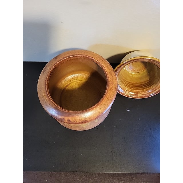 2000 - 2009 Gourmet Studio Pottery Chip Dip Serving Crock For Sale - Image 5 of 12