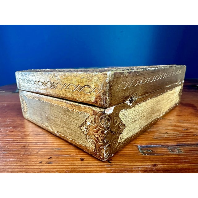Gold Mid 20th Century Vintage Boucher La Mussette Wooden Box For Sale - Image 8 of 12