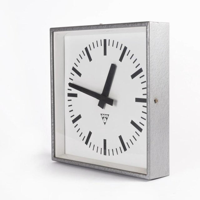 Pragotron C 301 Clock, 1980s For Sale - Image 4 of 7