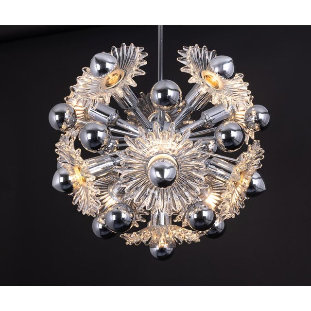1970s Mid-Century Sputnik Chandelier from Doria Leuchten, Germany, 1970s For Sale - Image 5 of 13