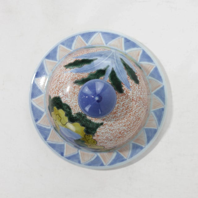 Ceramic Pair of Chinese Late Qing Dynasty, Jingdezhen Kiln, Famille Verte Covered Jar With Kirin and Phoenix on Iron-Red Brocade Ground For Sale - Image 7 of 16