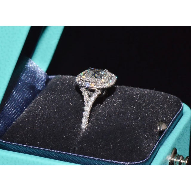 Contemporary Genuine Tiffany & Co. Natural 1.30Cts Diamond Soleste 950 Platinum Engagement Ring, size 6 For Sale - Image 3 of 10