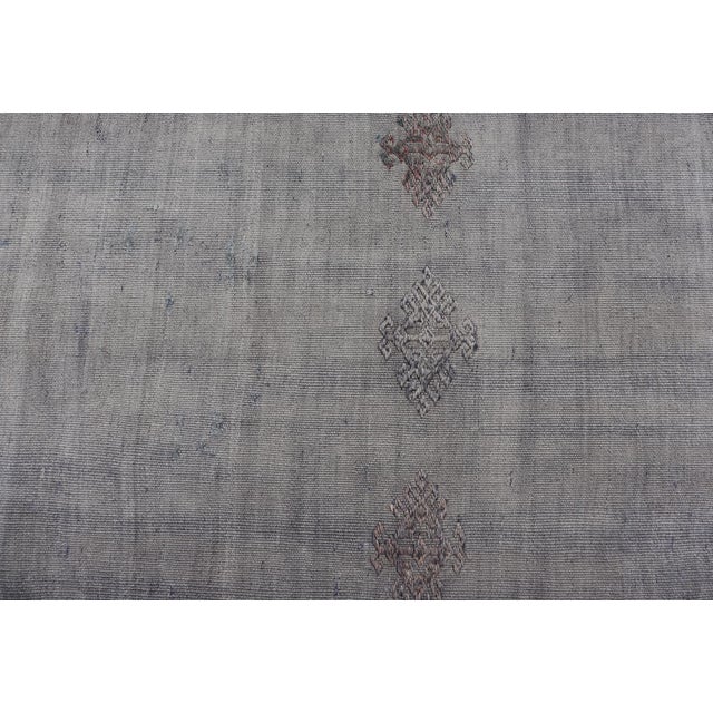 Vintage Turkish Kilim Runner With Subtle Geometric Motifs and Soft Gray Tones 2'4"x9'9" For Sale - Image 10 of 10