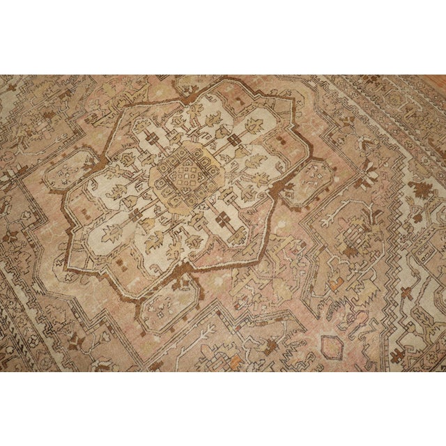 Late 20th Century Neutral Indian Room Size Rug For Sale - Image 9 of 18