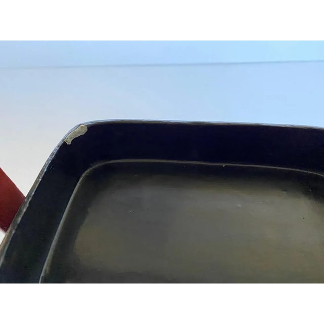 Early 20th Century Early 20th Century Vintage Hand Painted Chinese Lunch Box With Blue White Ceramic Insert For Sale - Image 5 of 12