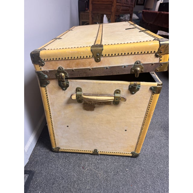 Early 20th Century Early 20th Century Oshkosh Wardrobe Steamer Trunk With Original Interior & Diamond Inlay For Sale - Image 5 of 12
