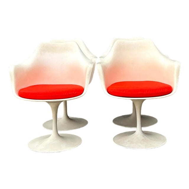 Vintage MCM Saarinen for Knoll Tulip Swivel Dining Chairs - Set of Four For Sale