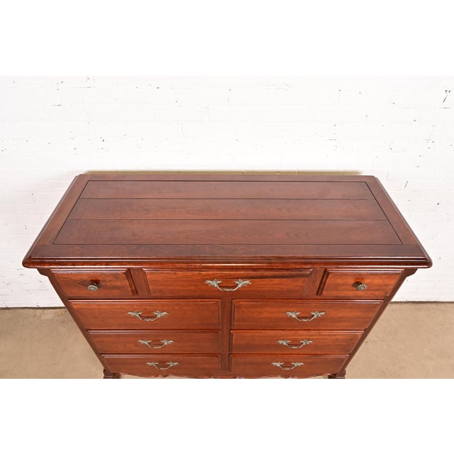 Thomasville French Provincial Louis XV Carved Cherry Wood Chest of Drawers For Sale - Image 12 of 16