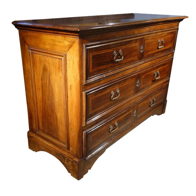 Early 18th Century Italian Louis XIV Walnut Dresser with Fruitwood Inlay & Brass For Sale - Image 10 of 12
