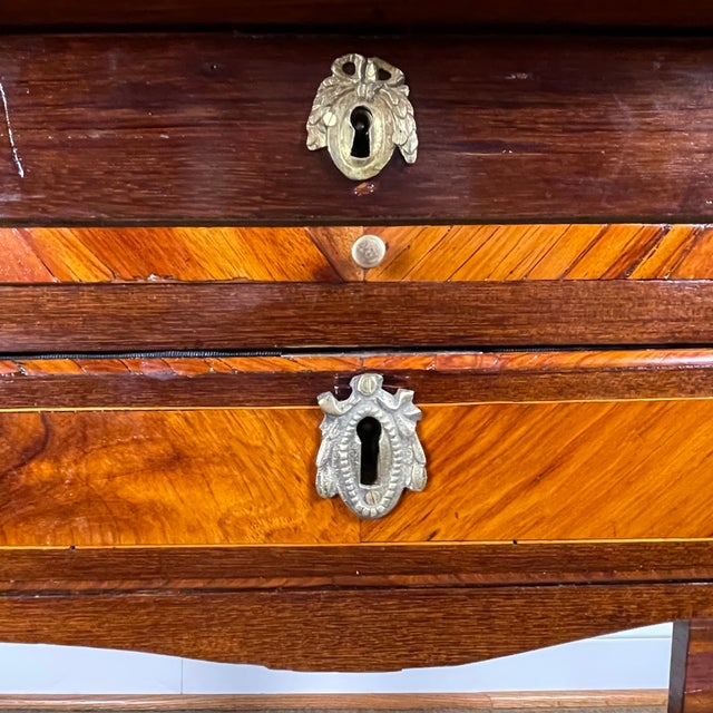 Louis XV to XVI Antique dCoiffeuse (Vanity) in Amaranth and Tulipwood, by Pierre Plée, Paris, C. 1770 For Sale - Image 12 of 18