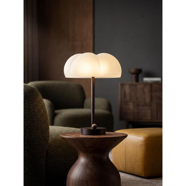 Contemporary Hana MD Table Lamp in Borosilicate Glass and Brass Finish by Schwung For Sale - Image 3 of 18