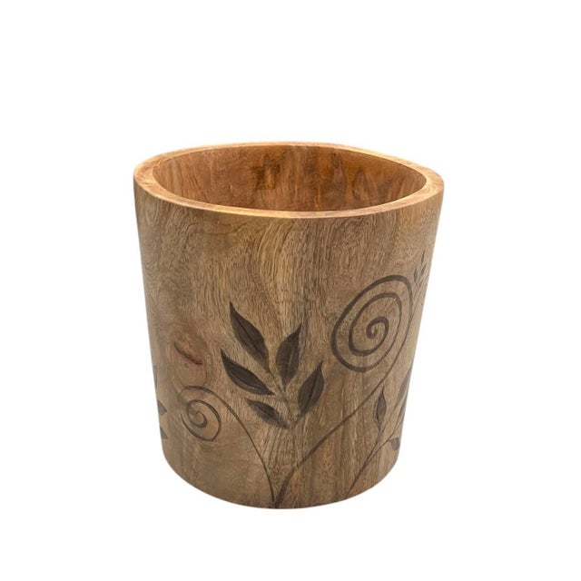 Vintage Mid-Century Hand-Carved Teakwood Cache Pot – Etched Botanical Vine Motif For Sale - Image 4 of 12