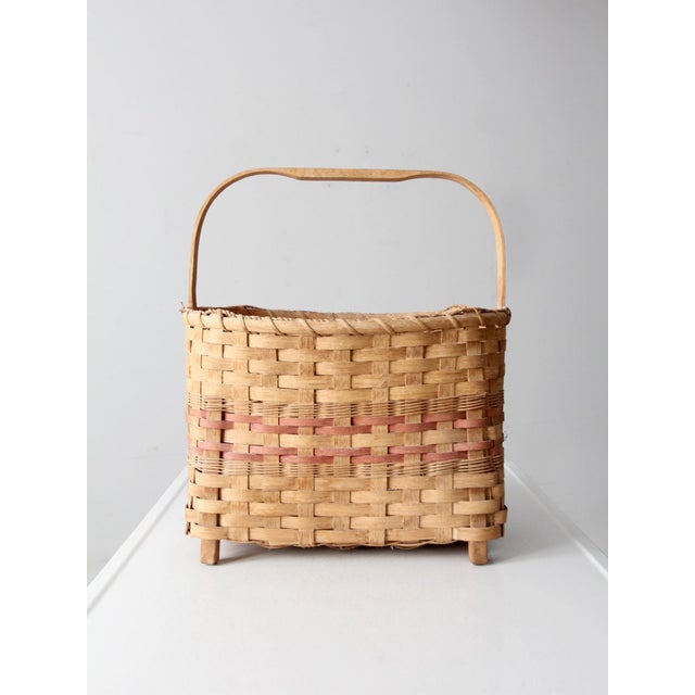 French Country Vintage Footed American Splint Basket For Sale - Image 3 of 8