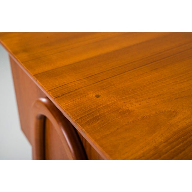 Mid-Century Danish Teak Desk by Svend Åge Madsen for Sigurd Hansen, 1950s For Sale - Image 9 of 18