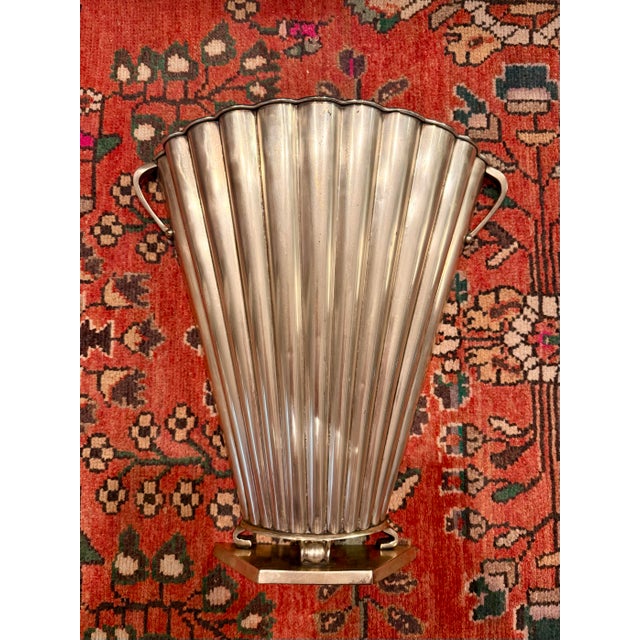 Mid-Century Modern Vintage Art Deco Style Large Silver Metal Scalloped Wall Pockets (Or Standing Vases) || (A Pair) For Sale - Image 3 of 10