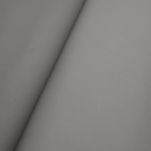 Transitional Sample - Schumacher Indoor/Outdoor Vegan Leather Fabric in Platinum For Sale - Image 3 of 4