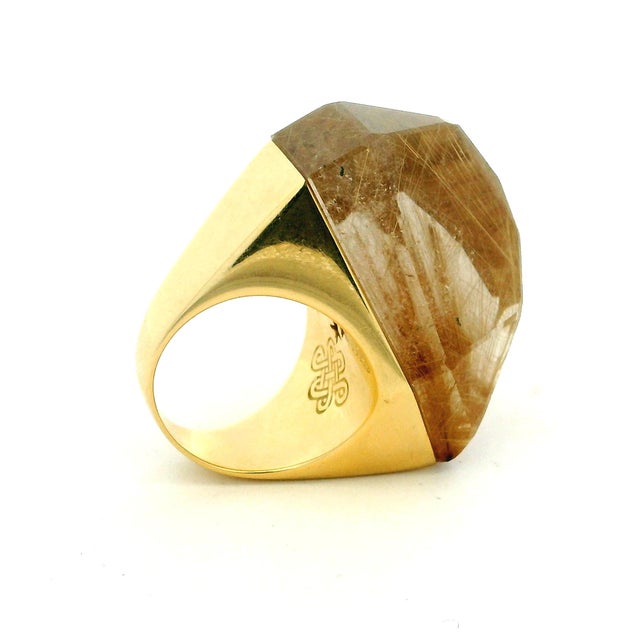 2010s H.Stern for Diane Von Furstenberg 18k Gold Rutilated Quartz Power Ring, Size 6.5 For Sale - Image 5 of 13