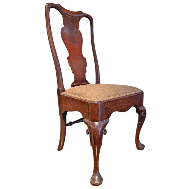 18th Century Pair of 18th Century English Queen Anne Side Chairs For Sale - Image 5 of 16